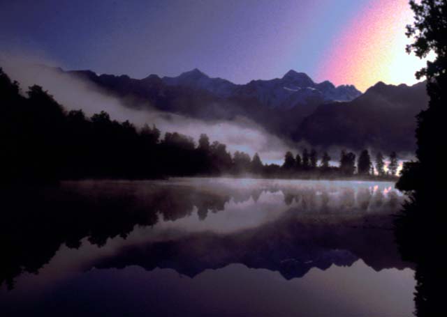 Zealand.jpg (24213 bytes)